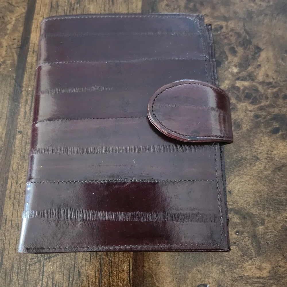 Genuine eel leather wallet NEW